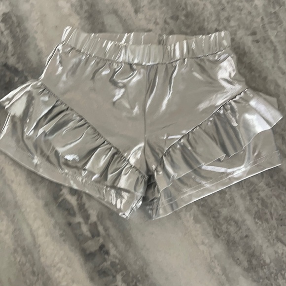 Imoga Girls Silver Metallic Shorts - Picture 1 of 2